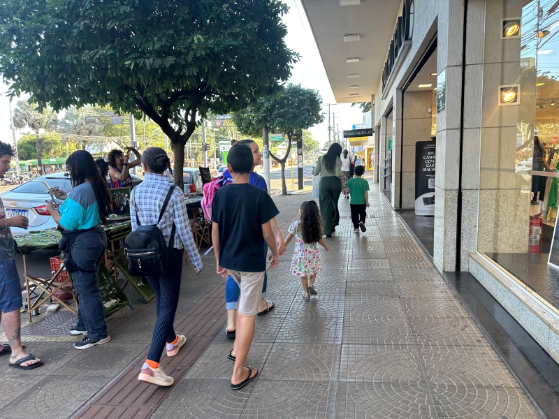 Notícia: ACED promove reunião estratégica com comerciantes da área central de Dourados